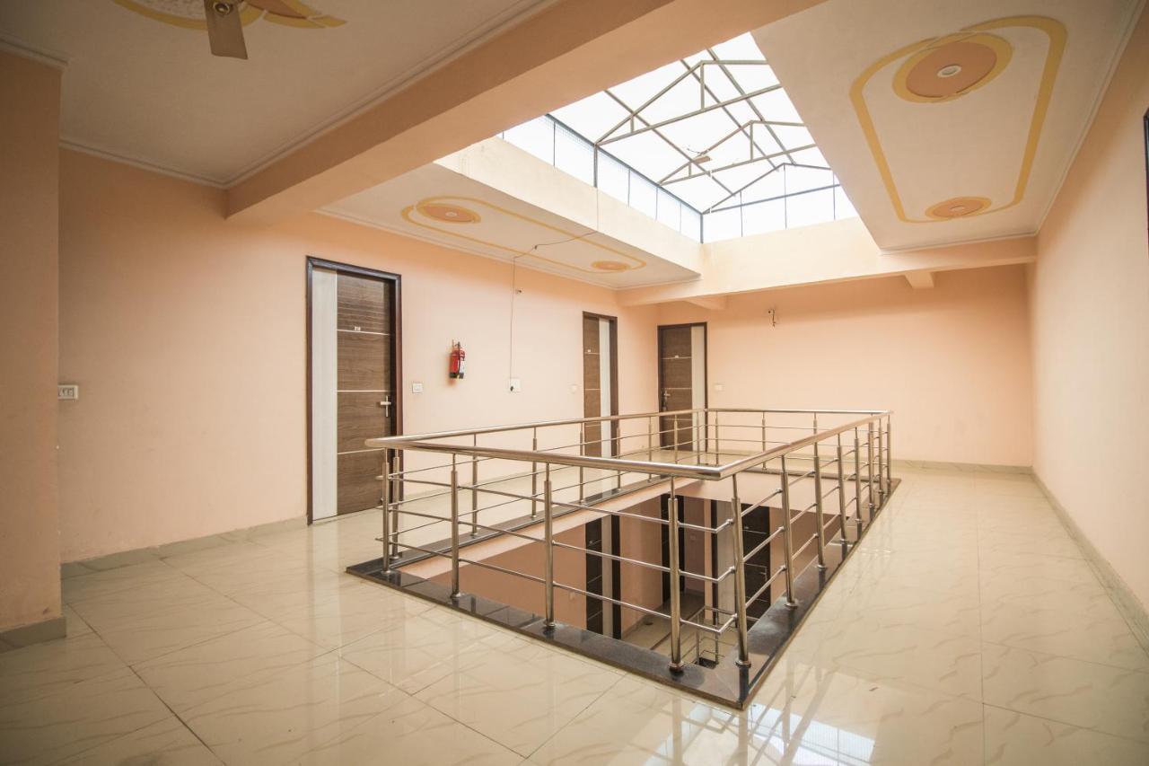 Gopi Dham Hotel Haridwār Екстериор снимка